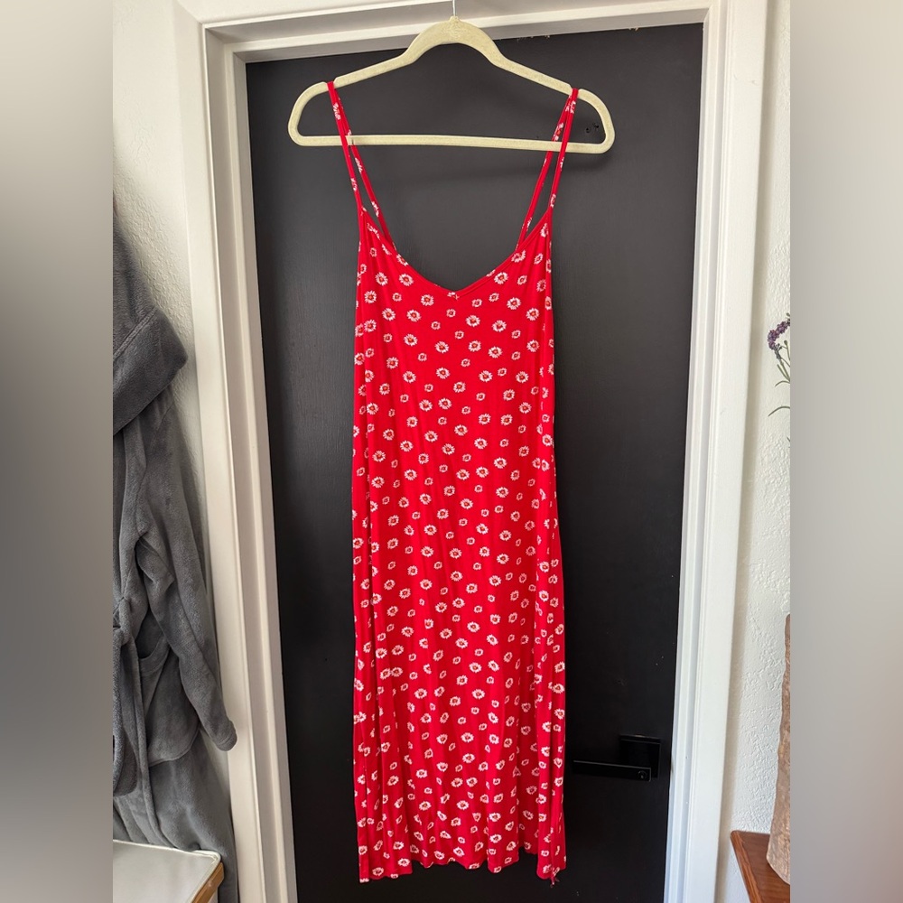 🪩3 for $15🪩 PrettyLittleThing | Split Cami Floral Midi Dress - Picture 2 of 5
